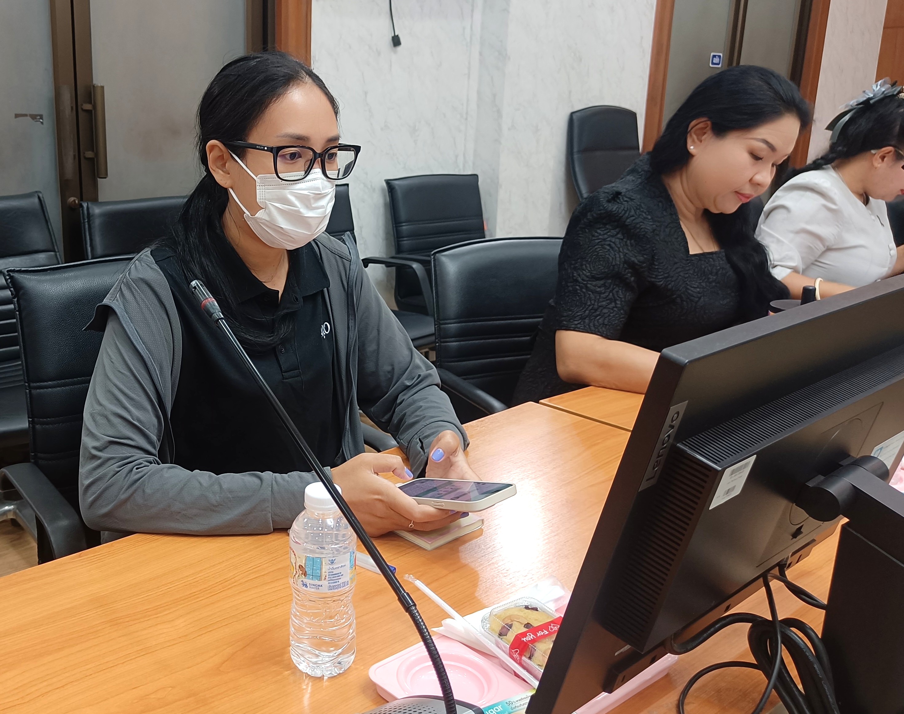 title -  ประชุมย่อยคณะทำงานฝ่ายติดตามประเมินผลการจัดงาน คณะทำงานที่ 7 การจัดงานวันคล้ายวันสถาปนาสำนักงานการปฏิรูปที่ดินเพื่อเกษตรกรรม (ส.ป.ก.) ครบรอบ 51 ปี พร้อมประชุมผ่านสื่ออิเล็กทรอนิกส์ (ผ่านระบบออนไลน์ Zoom Meeting)